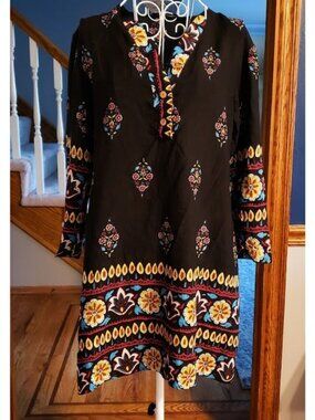 NWT Celmia Sz Small Black Floral tunic / dress